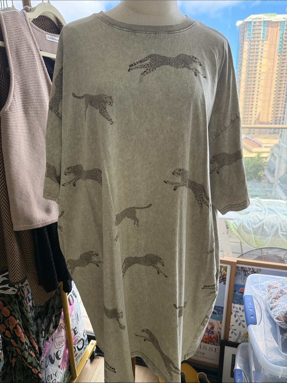 Easel Grey Cheerah-Print Tee- shirt dress